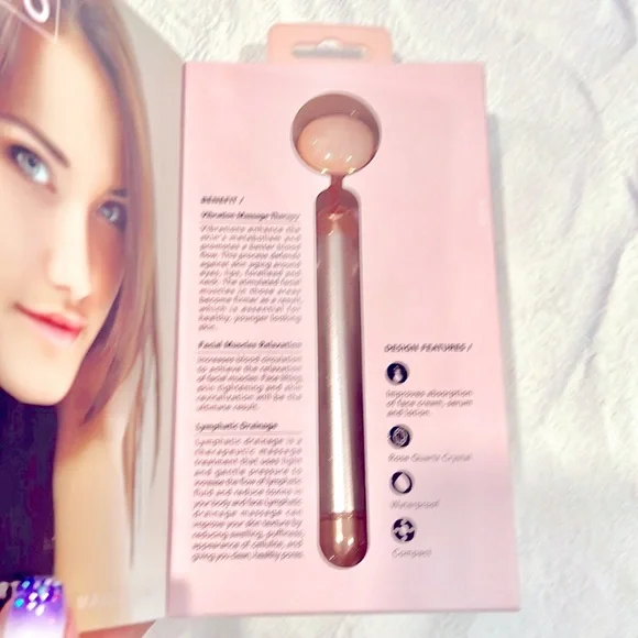 Luxe + Willow PHOENIX - Rose Quartz Vibrating Facial Roller BNIB! - Picture 3 of 12